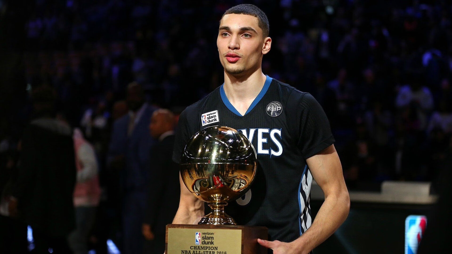 意甲赛场上出现了一起不公正的判罚事件，意甲全场