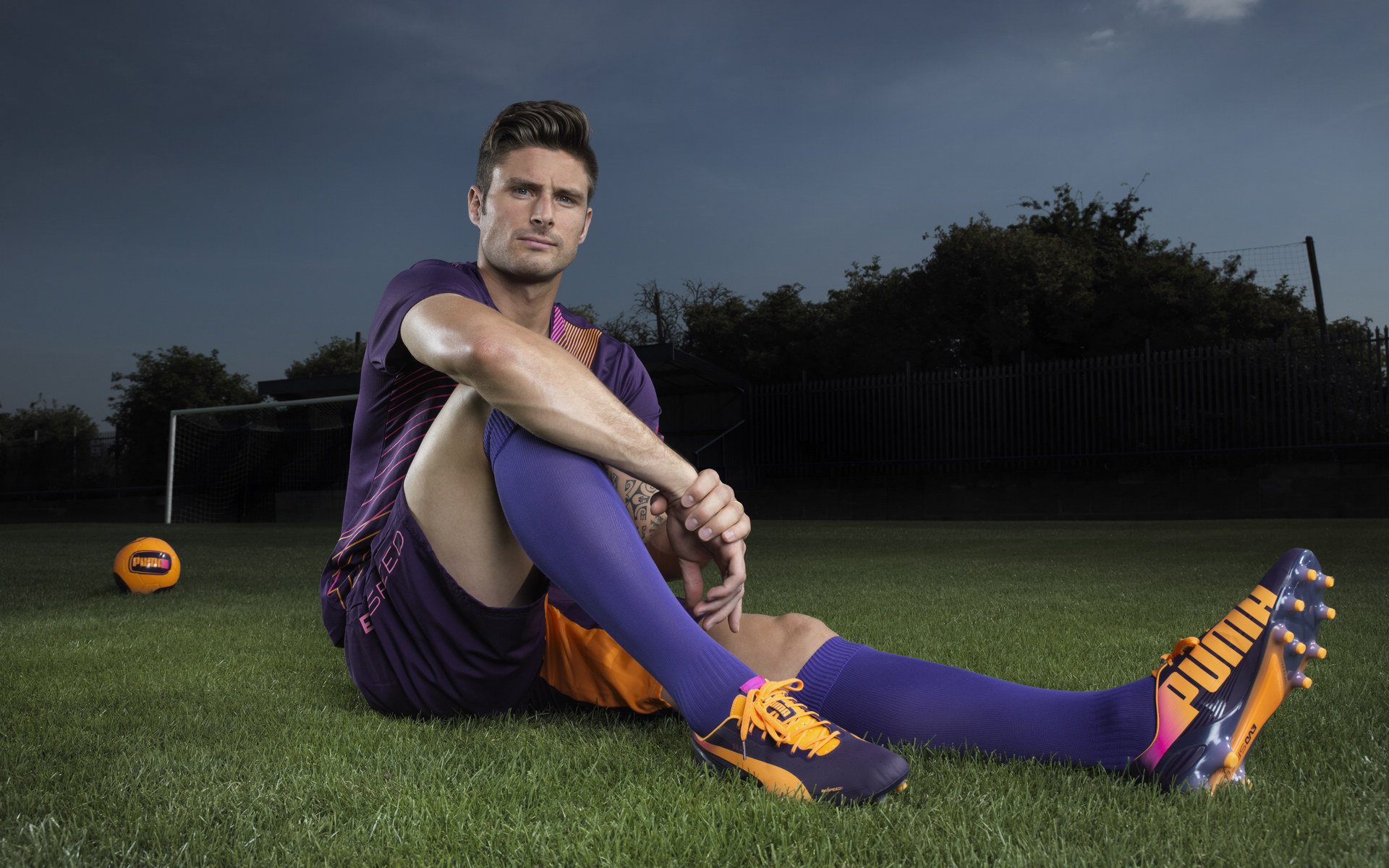 摩洛哥队在巴黎奥运会男足比赛中表现出色，赢得奖杯，摩洛哥国家男子足球队